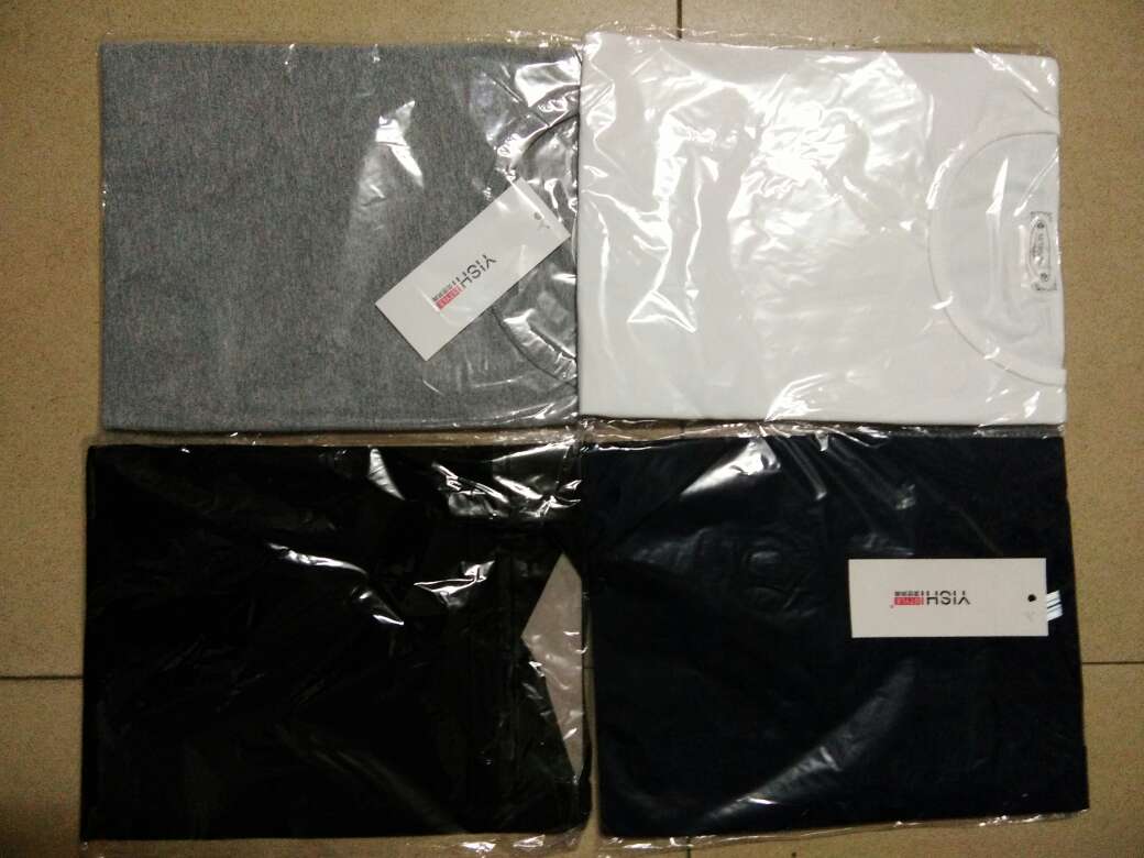 衣服挺薄、摸起来手感不错,夏天穿特透气,必须给好评!!!!!!!!
