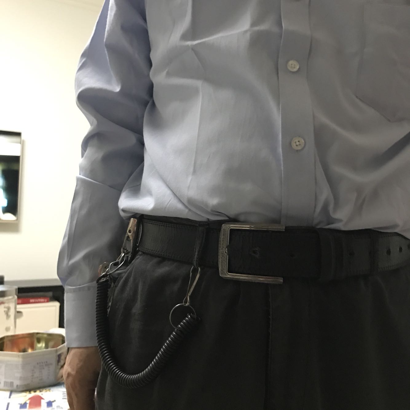 很不错,穿着合身,颜色清爽