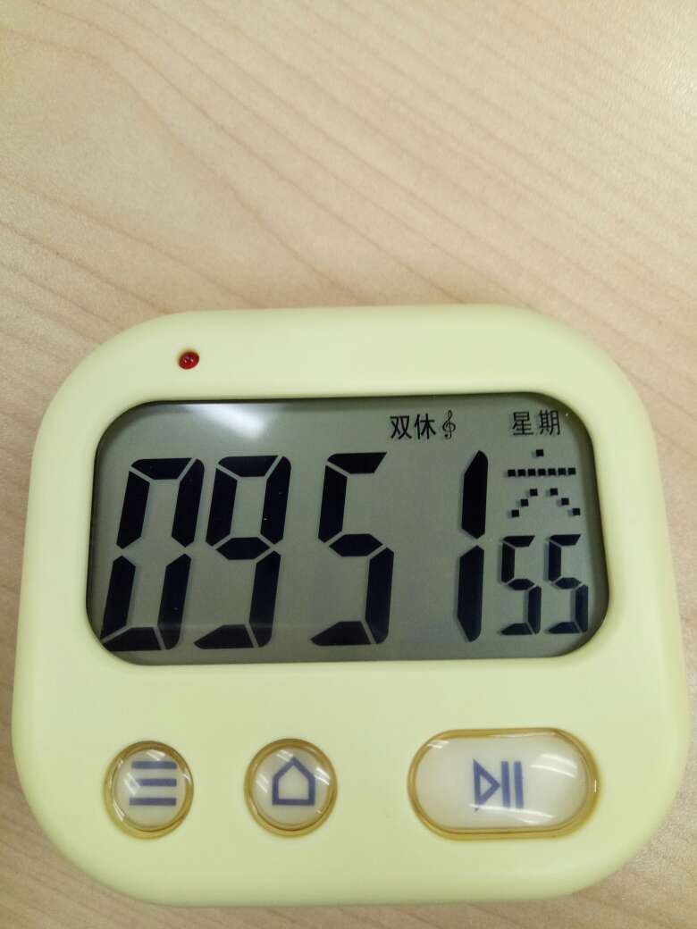 闹钟不错,功能比较齐全,质量好。