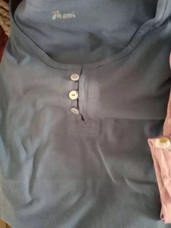 不错,比较轻薄,夏天空调房穿着舒服