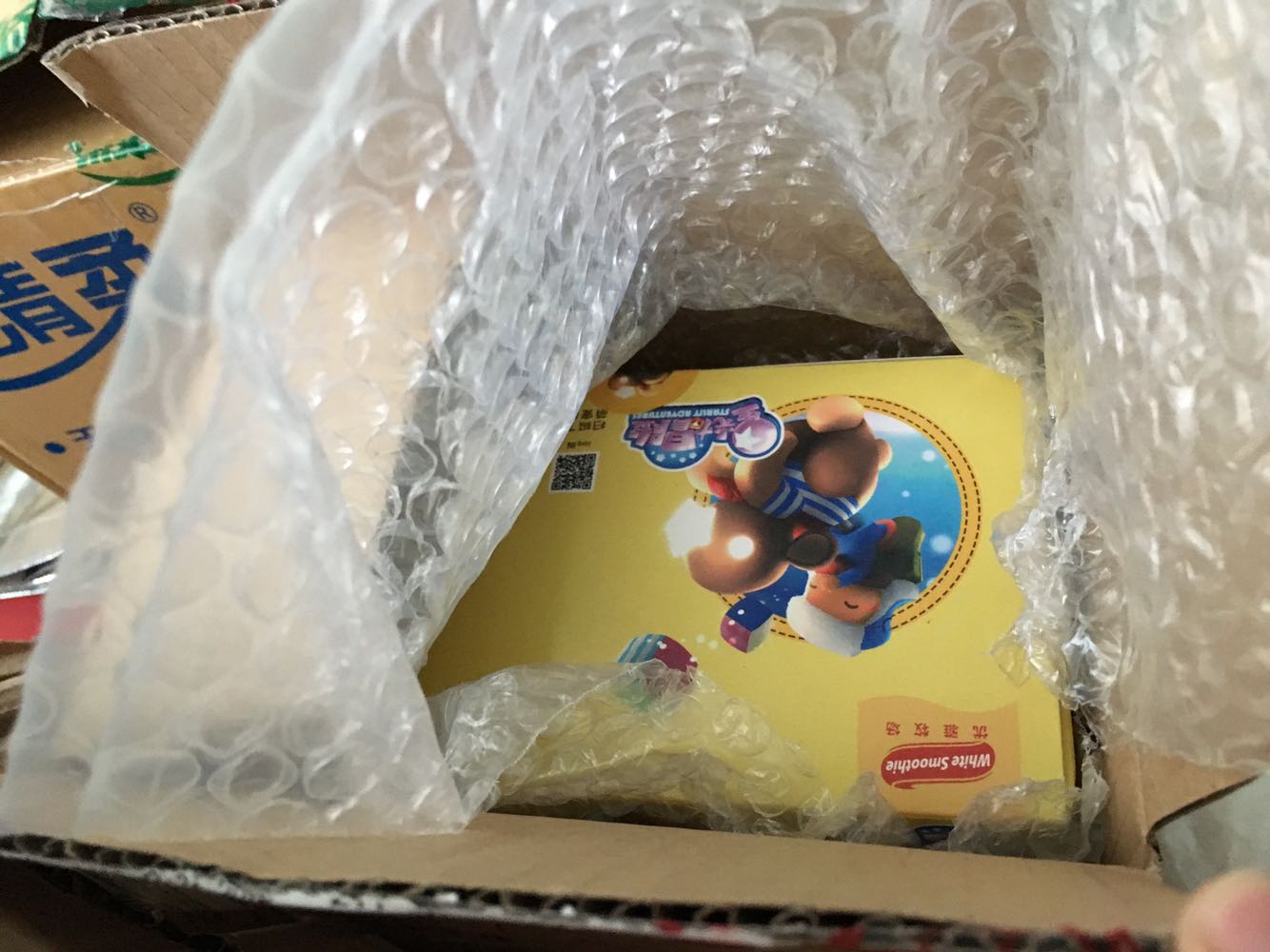 刚买了送来还没喝。孩子喜欢这些水果味道的饮料。