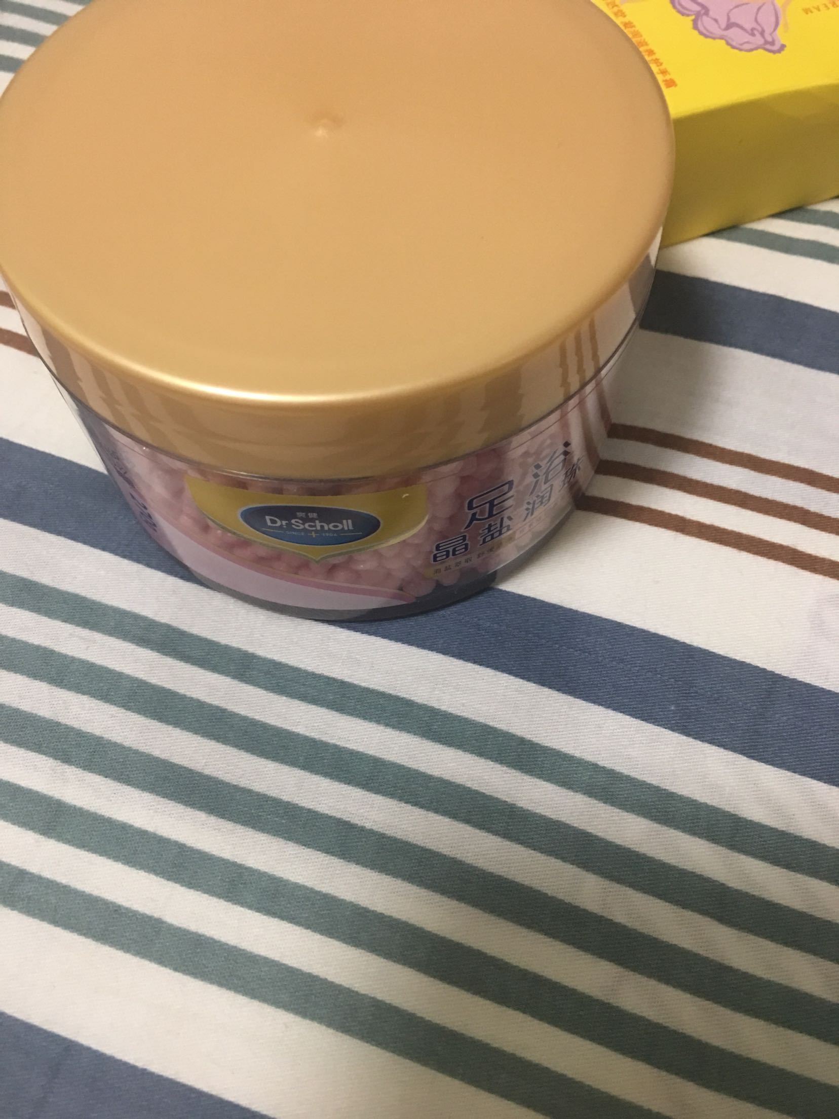 晚上泡脚试一下,听说泡脚睡眠好
