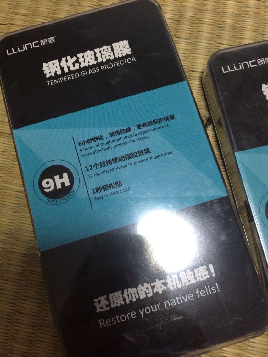 膜很好,没有破损,送的东西也很好,很满意,快递就是快!