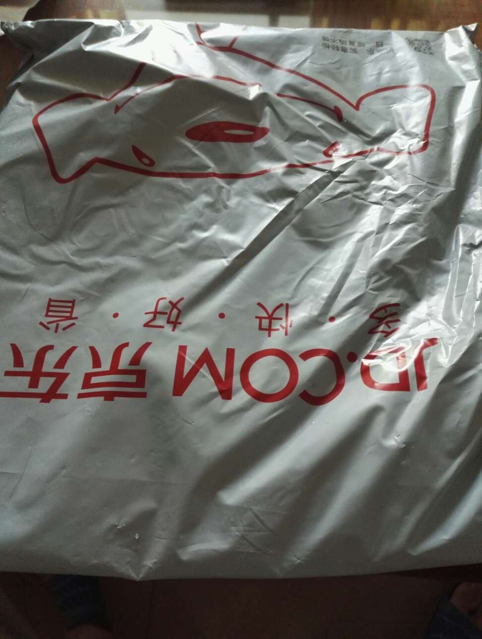 应该还可以,有点长,腰围合适。。。。