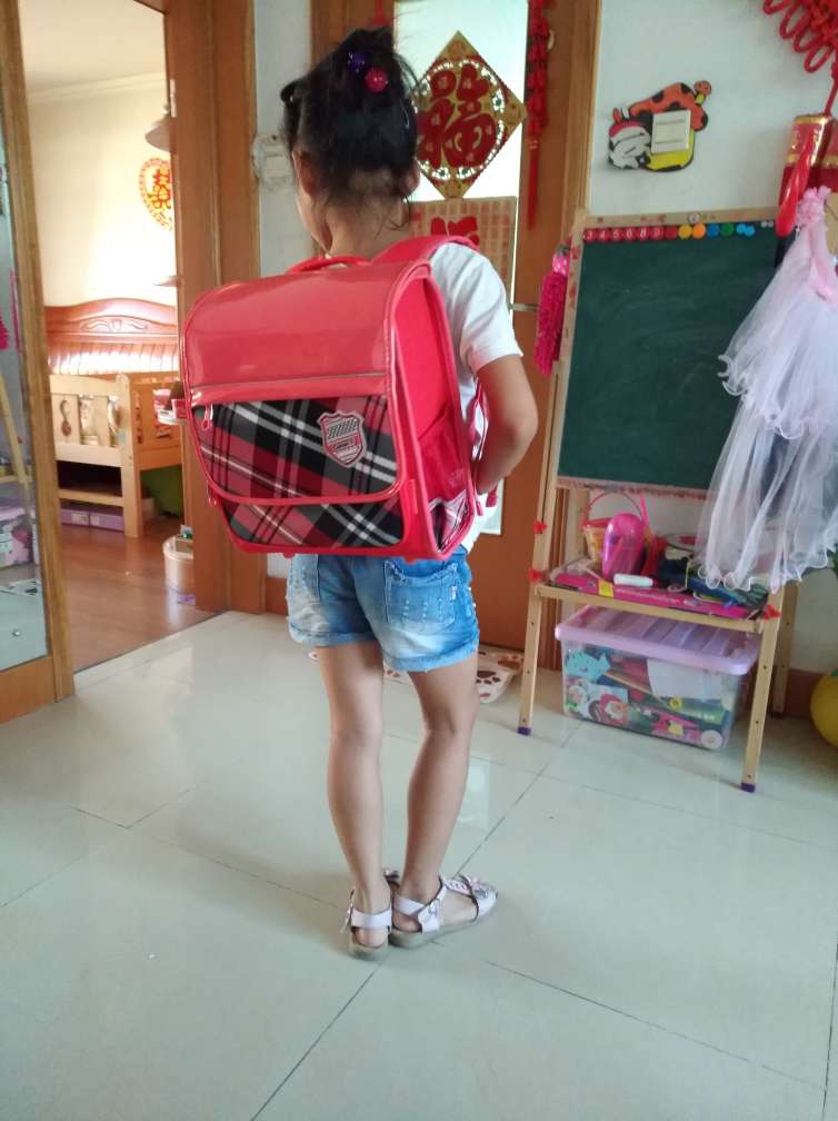 宝贝马上上小学了,送给孩子的礼物,质量挺好,孩子很喜欢?