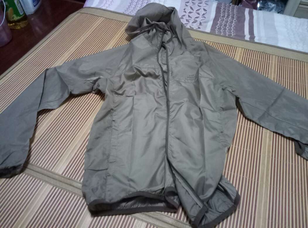 赶上活动这么便宜,衣服比想象的好多了