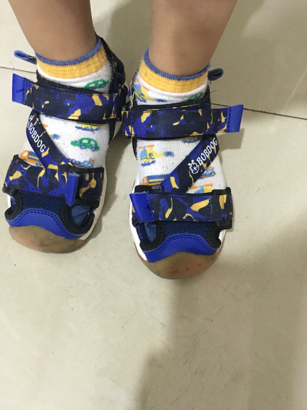 服务超好,拍大了,很快就换了穿着好看,舒服
