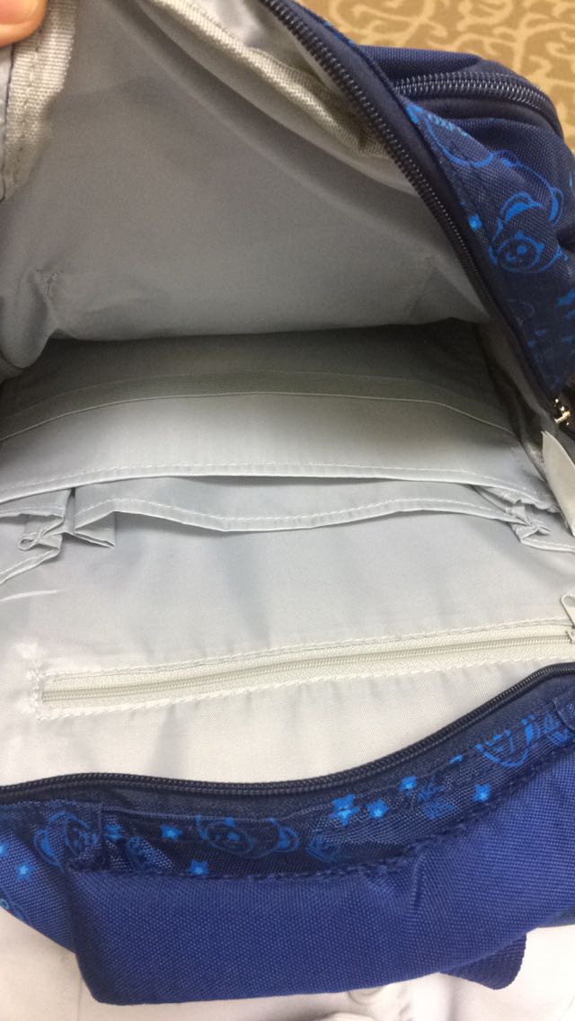 做工不错,对一年级学生正合适,包装有点简陋!