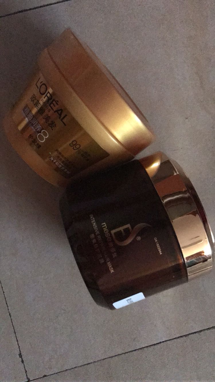收到东西,包装还不错,用了一下味道也可以期待用久了会更好。