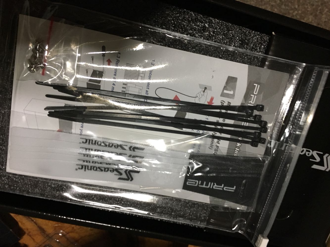 暂时没有发现啸叫,还行,应该没有接盘