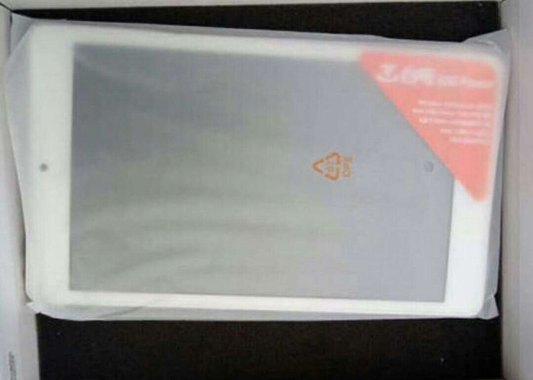 做工比较结实 这个价位少有的金属后盖 散热效果想必不错。屏幕是ips的 显示清晰舒适柔和。希望会是一次很好的购物体验。