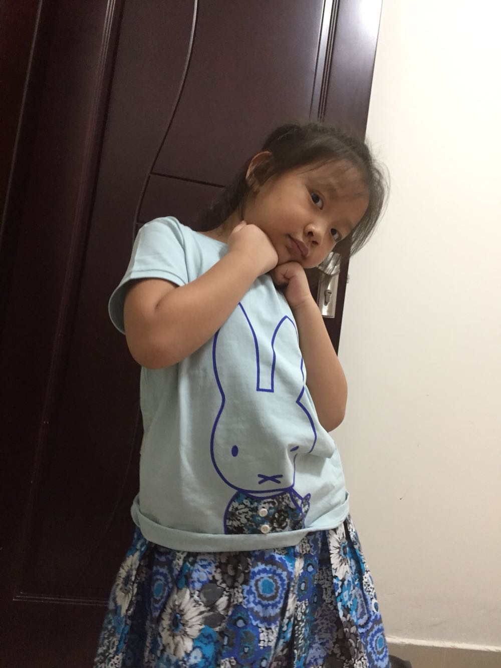 孩子很喜欢。买大了。明年穿。哈哈