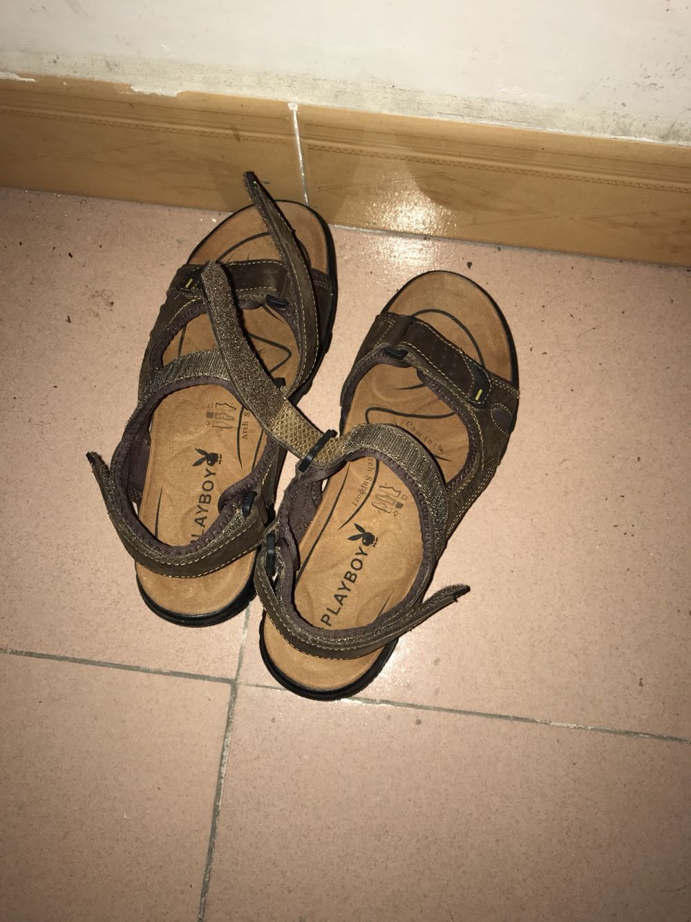 不错,挺好看的,穿着舒服,也很好配衣服,很不错的产品