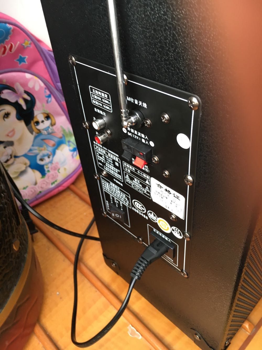 不错,一分钱一分货,声音够亮,轻便,方便外出。