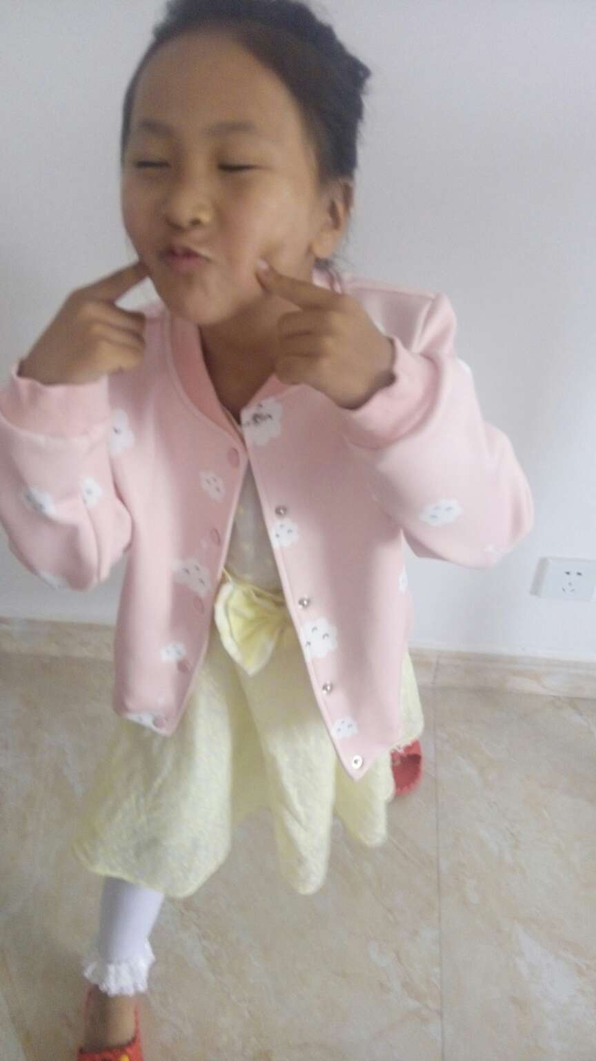 不错,比上次发的货还要好!服务好!不足是快递延迟一天!