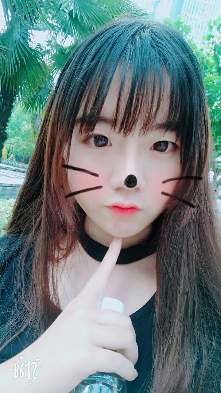 很自然。很好看!快递超级快(>^ω^<)