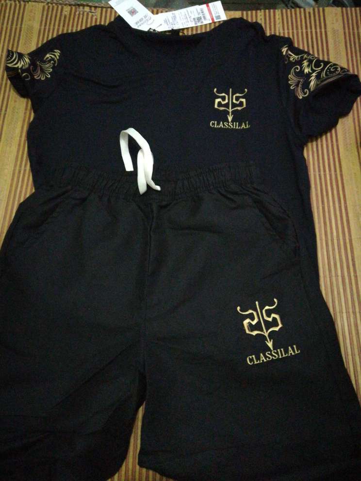 不错,穿着挺不舒服的,价钱公平合理。