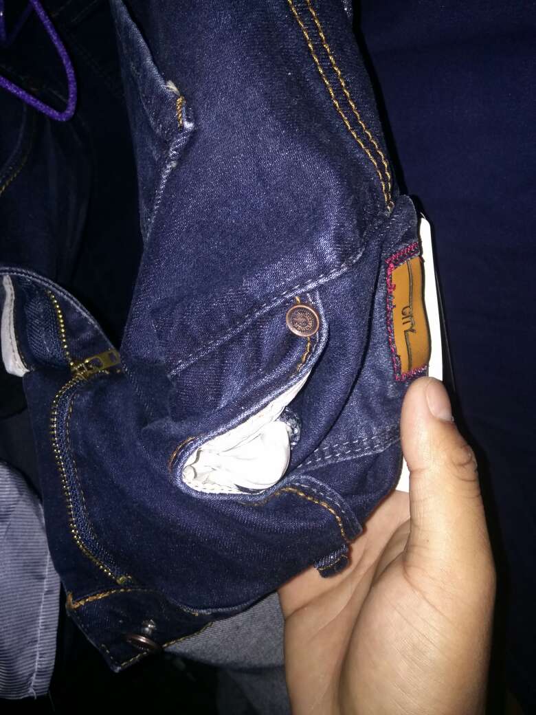 还没穿, 感觉还不错,摸着挺舒服的,嗯嗯