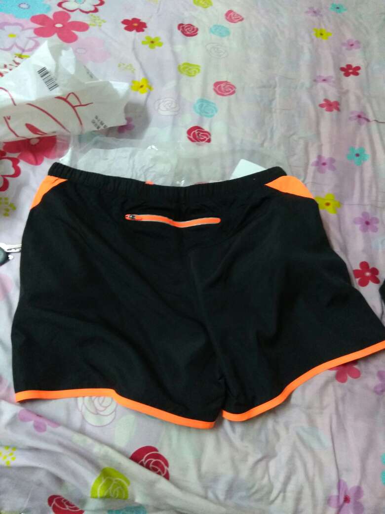 试了一下,号还挺准的,穿着挺舒服的