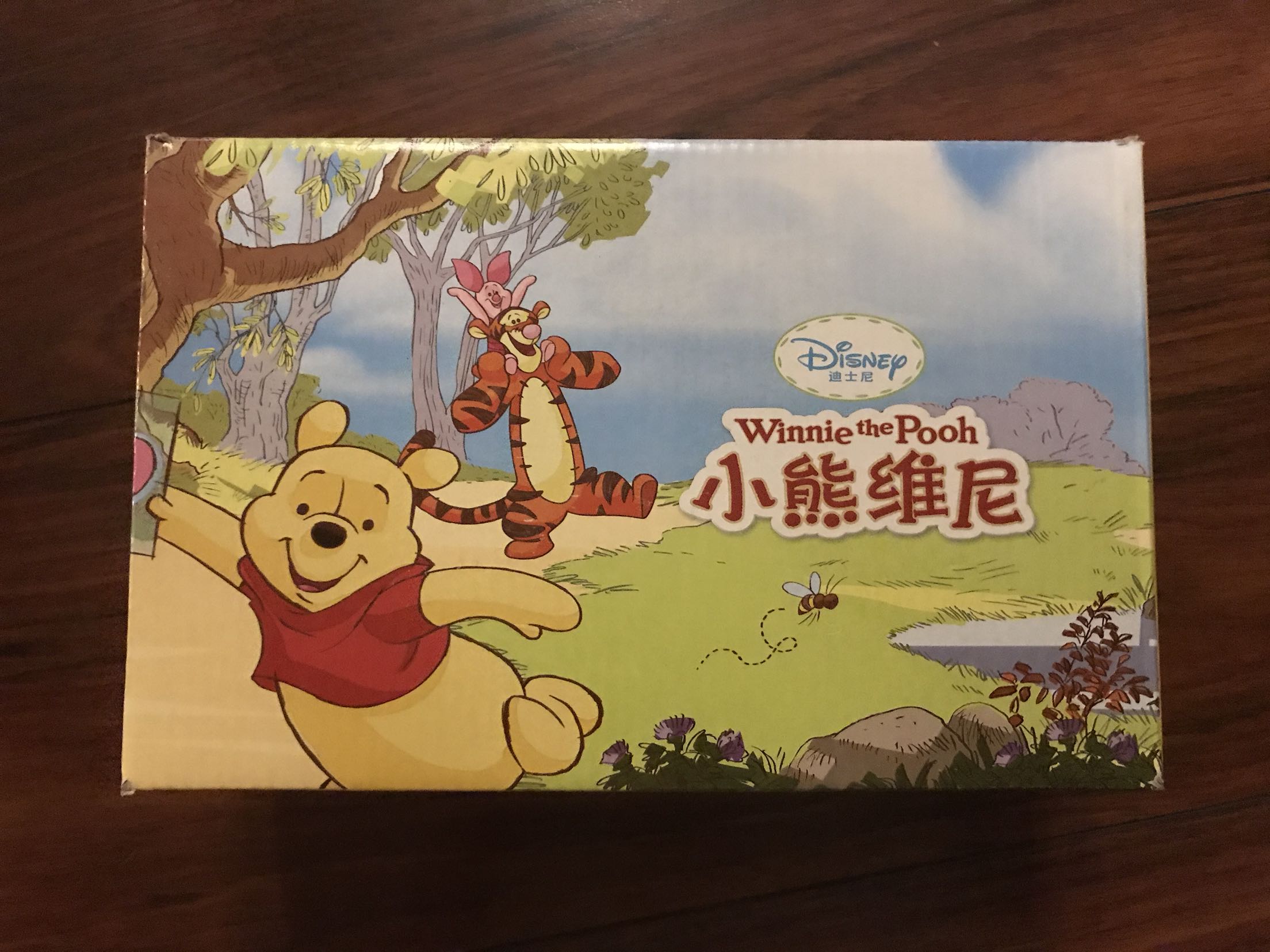 挺好的,一次买了三双,质量好,家人都喜欢,活动价格真实惠,这个价格真是太好了!五星好评!