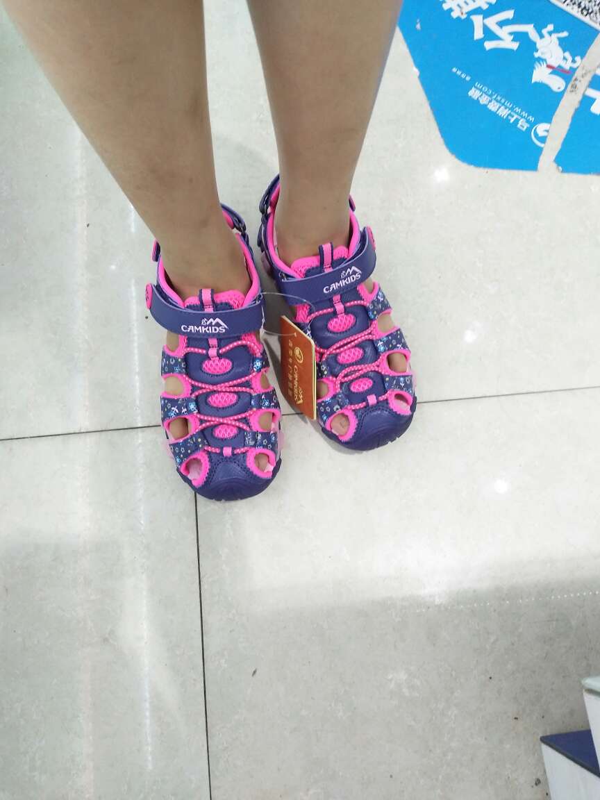 很好看!!小孩子说穿起来很舒服!!