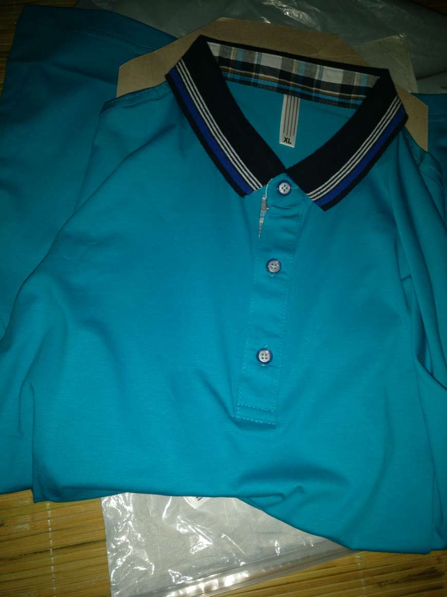 质量可以,衣服上没有品牌标志,还行吧。