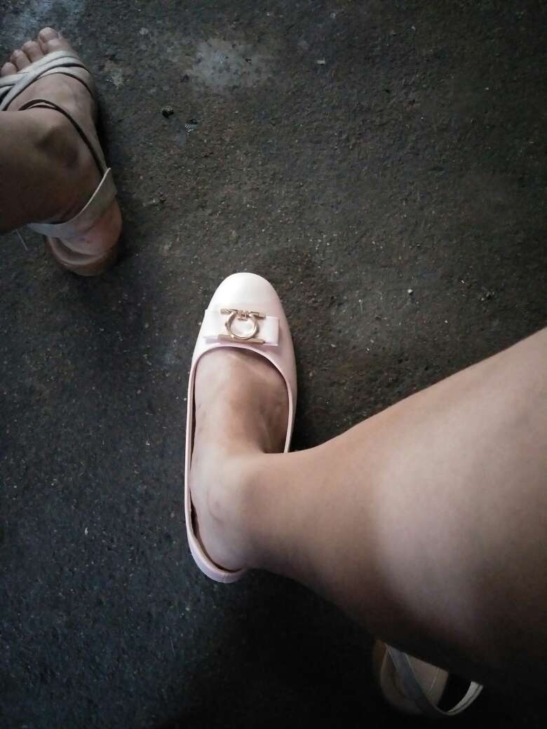 还好买大一码,不然还不能穿了,试了下,穿着蛮舒服的
