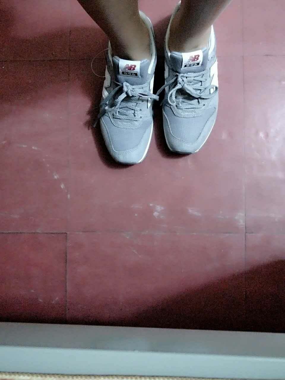 做工很好,配色很好,是正品。