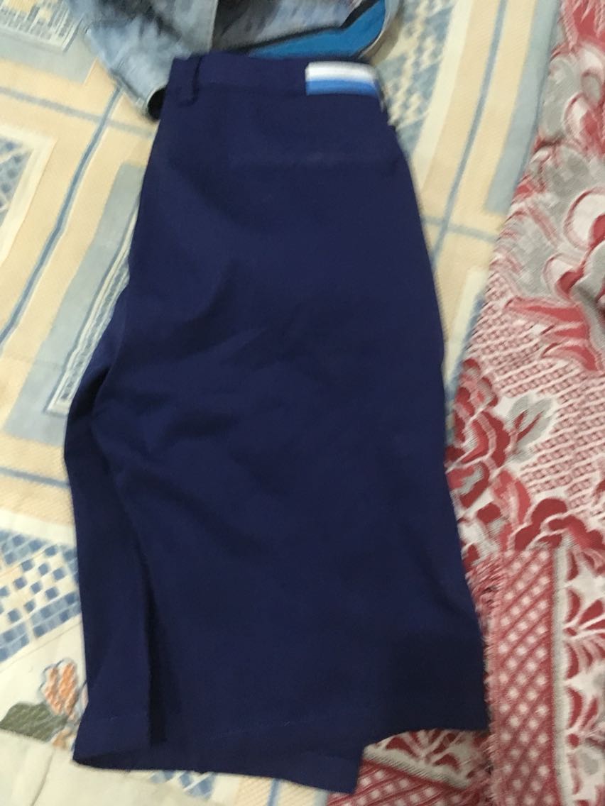 收到了,很好,穿着舒服,就是有一点点小,还可以吧,