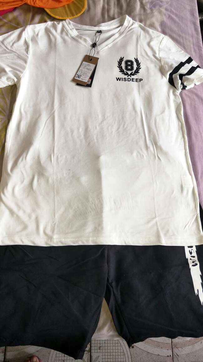 衣服已收到,面料柔软舒服!还没穿不知道洗了会不会走形!