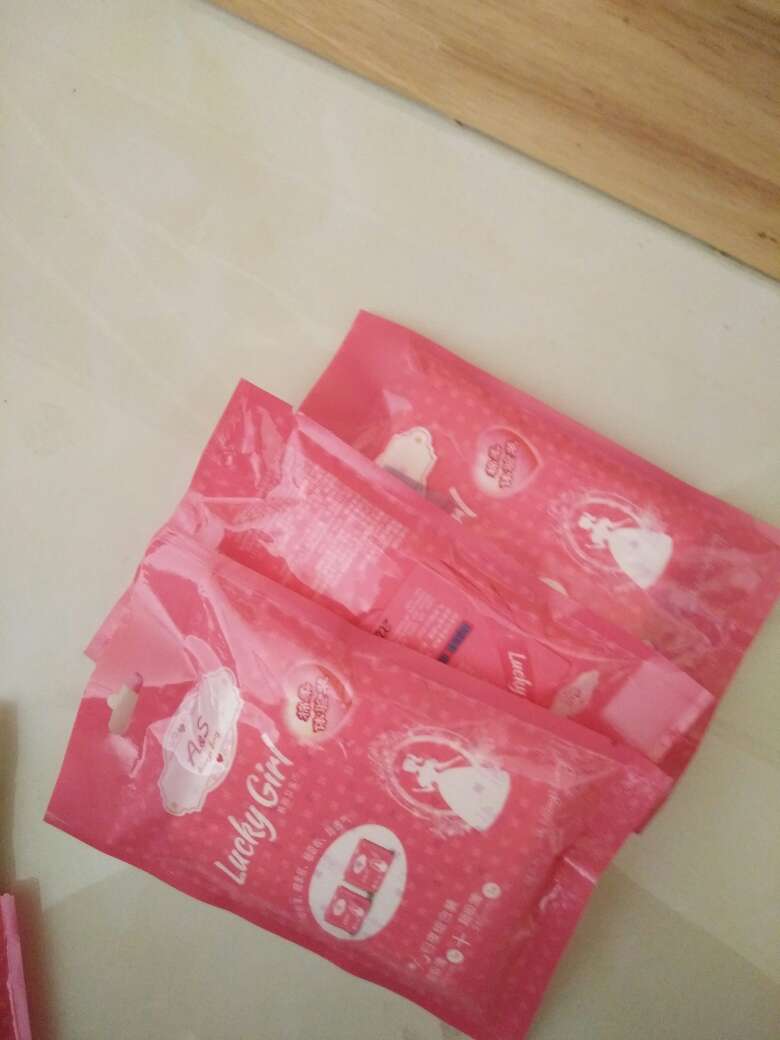 看着搞活动就多买了几件,要是能一次再多买几件就好了。简单的说买少了。