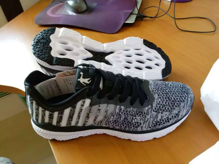 几年前逛还不是那么的信任,现在信赖首选,默默哒一直看着它一年一年发展的越来越好,心里也在为发展壮大而加油打气。为什么我喜欢购物,因为可以当天买自己喜欢的商品,明天就可以到达客户的家中,为什么我所有的评价都相同,因为在买的东西太多太多,商品积累的太多没有评价,最佩服的,还是物流,有时晚上11点前动动手指,购买的商品,第二天上午就送到单位或者家里,还可以刷卡付款。【我是湖北省~孝感市】自营的商品挺有保证,售后,有问题打专属客服热线。客服很赞,一句话的事儿,直接上门取件退,上门更换新商品,家电有价保,一个月退货,半年换货,实体店儿弱爆了,根本没有竞争力与相提并论;比老家的商铺街上的价格省了一大截票子哈,宝宝平时基本不逛街,在家逛商城就能买到合意的超值商品,有些明显比超市还划算,而且还一模一样的吃喝生活用品哟,小宝贝们快来选购吧!既省钱,又节省时间,永远支持信誉商家《》。