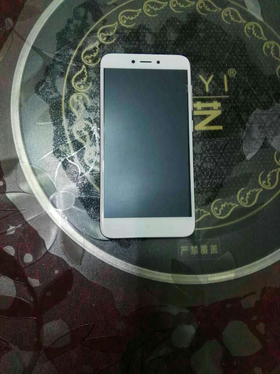 手机收到了,用了一天,效果好,拍照清晰,不错的手机!
