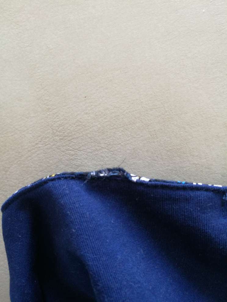 唉,本来印象挺好的,买回来就开线了,客服也不理