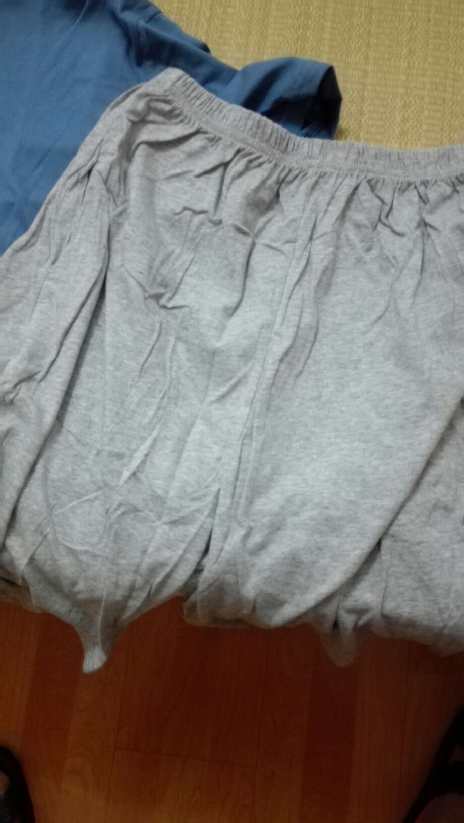 薄型的家居服,适合夏季,穿着舒服。