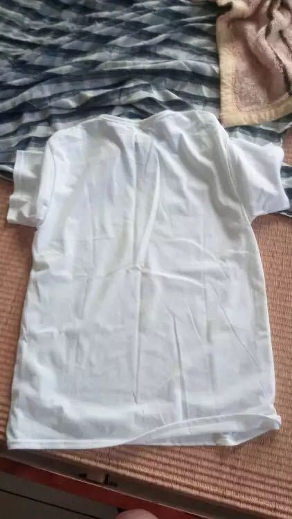 穿起来挺舒服呢,很软软,哈哈,不过我妈很喜欢,穿起来也不错,还可以
