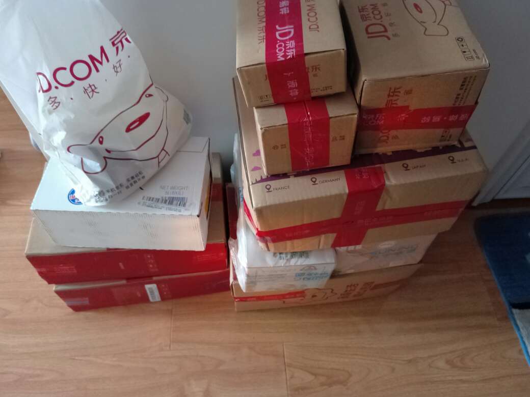其实吧没用,但是吧很满意,为什么呢,主要是商城好。物流快,素质高。