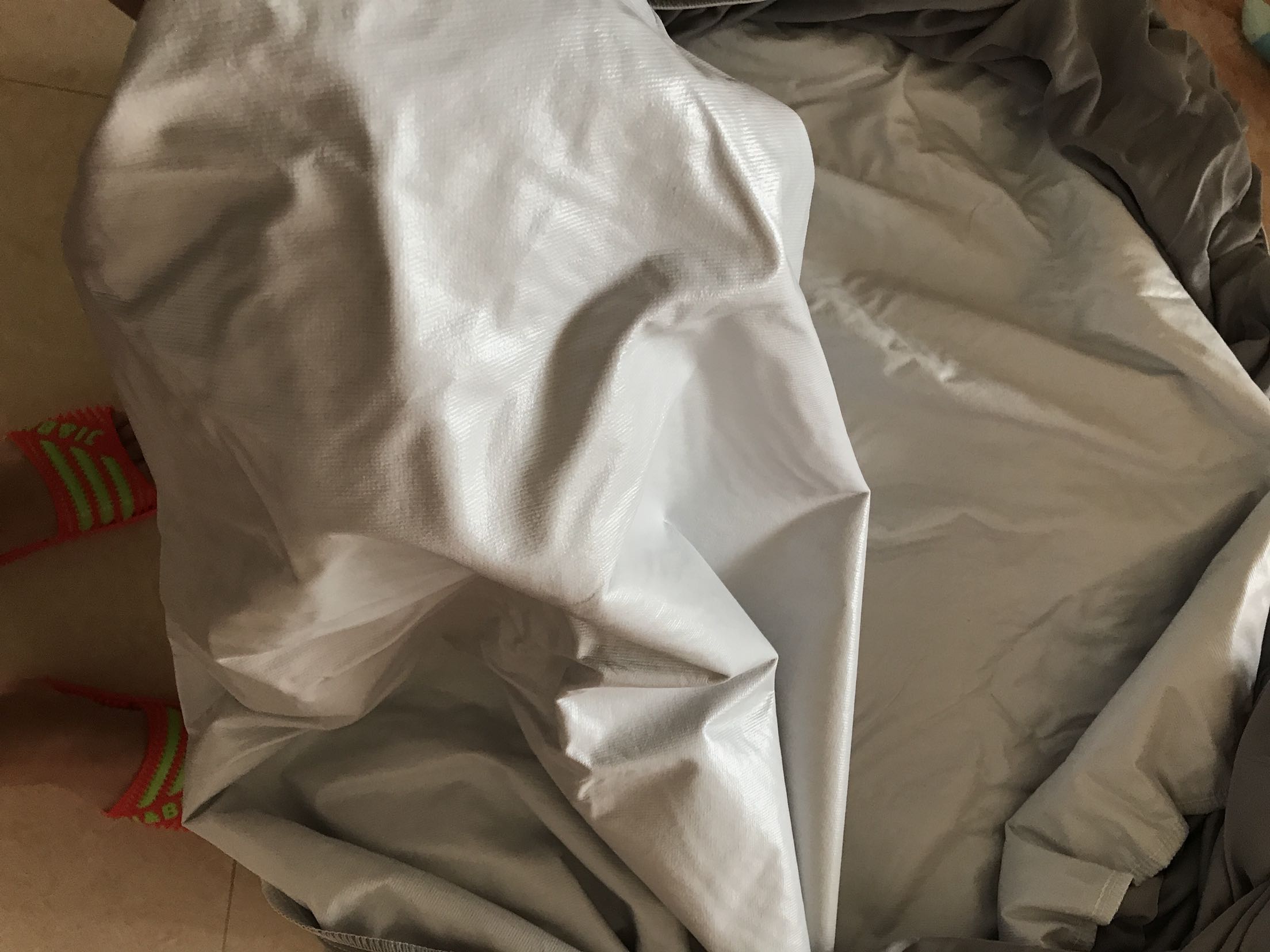 看着有点粗糙 薄 不知道能用多久 会不会容易破