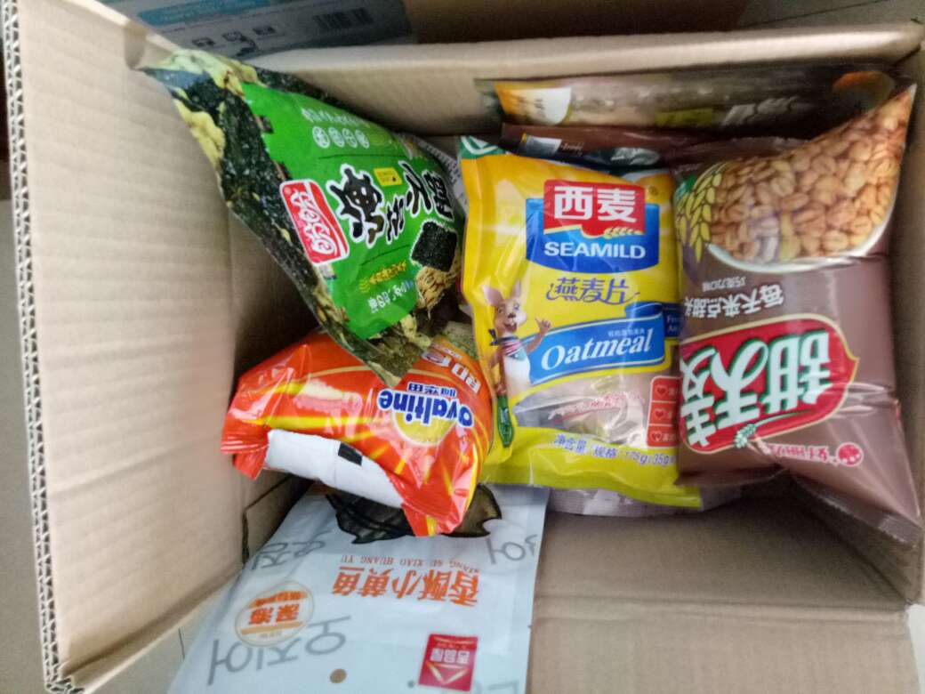 便宜,小小一包,凑单买的,味道挺好,给宝宝洗一次衣服用一袋!!!618真是便宜