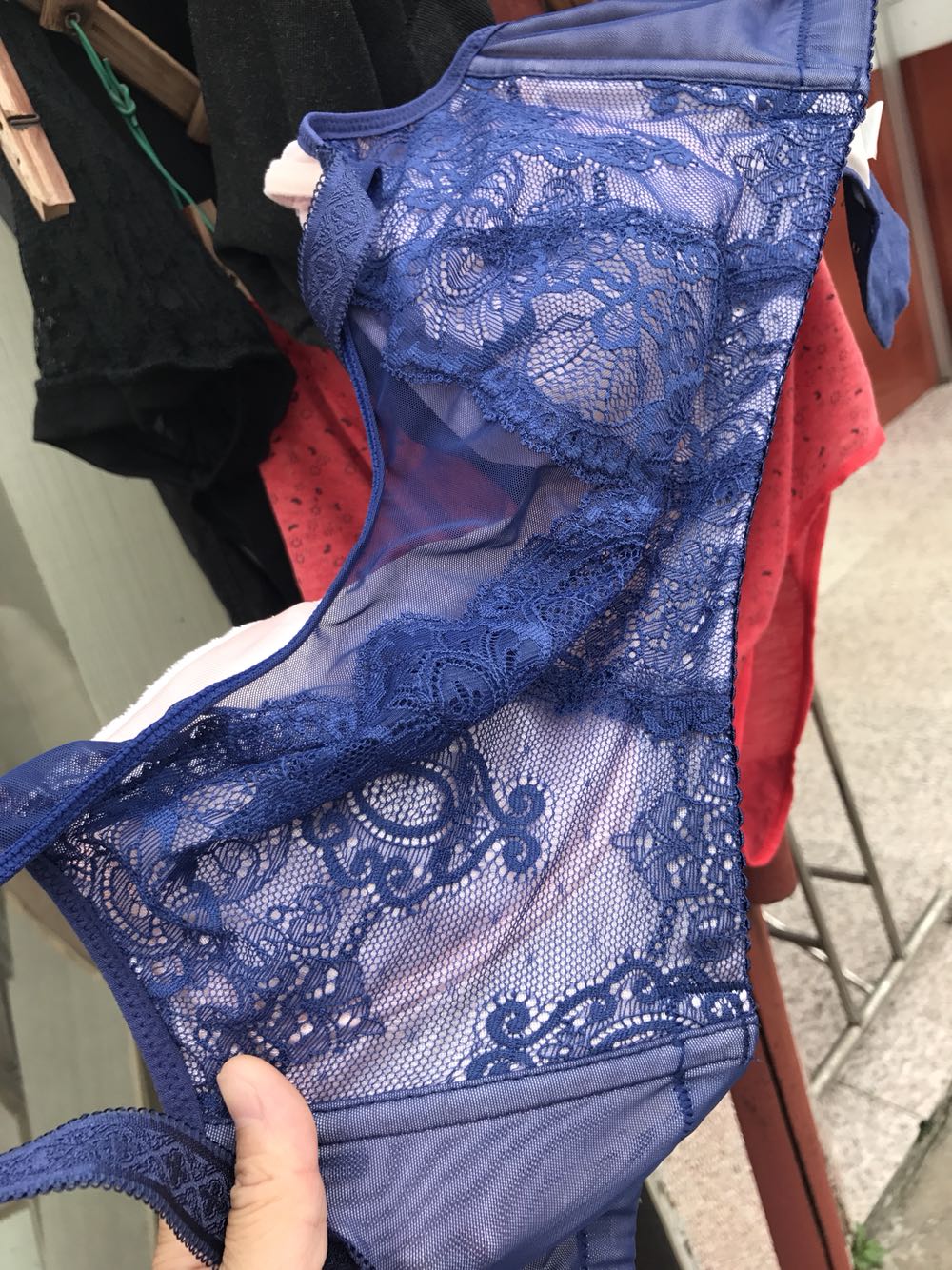 帮邻居买的她说很喜欢,质量也很好,适合胸围大的人穿