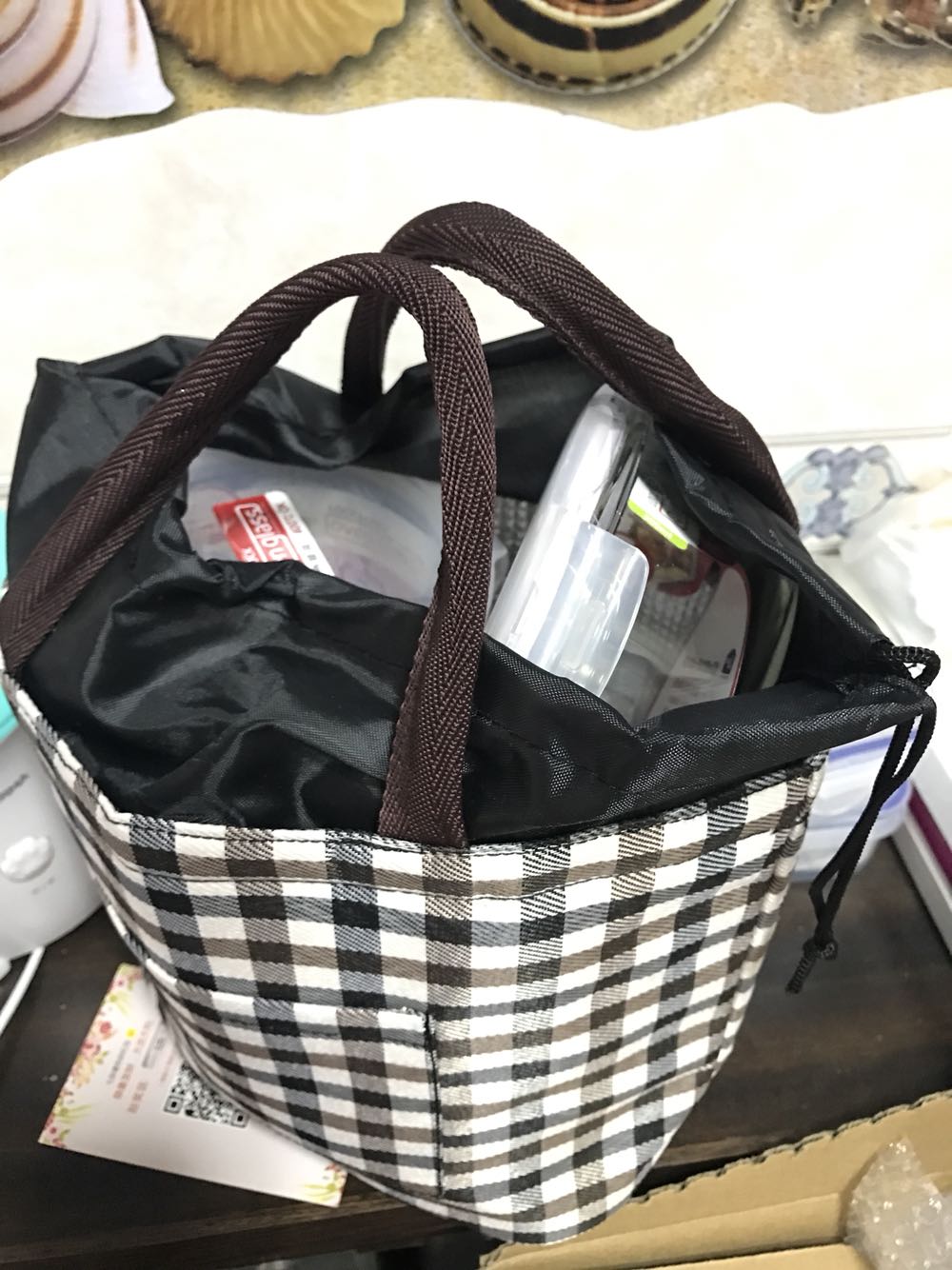 买来给宝宝装辅食用的,我特别喜欢这种收纳盒,用起来心情很好