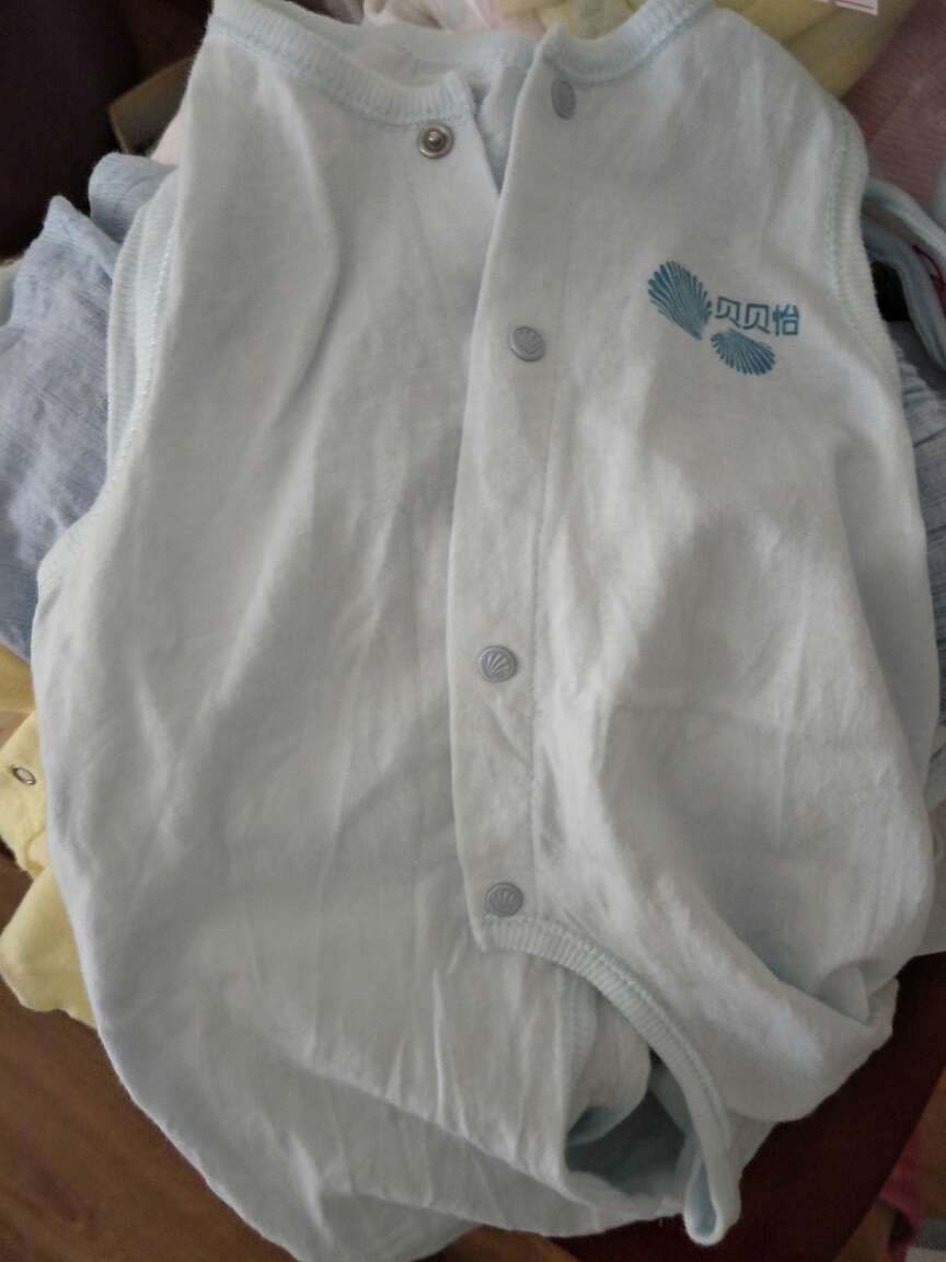 很好不错,非常喜欢,宝宝一直穿这家衣服!