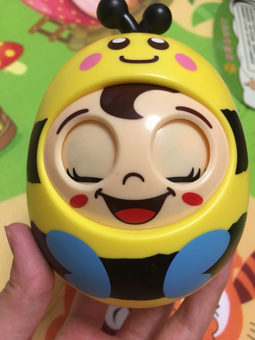 挺可爱的,材质看着还不错,适合小一点的孩子玩,比较简单