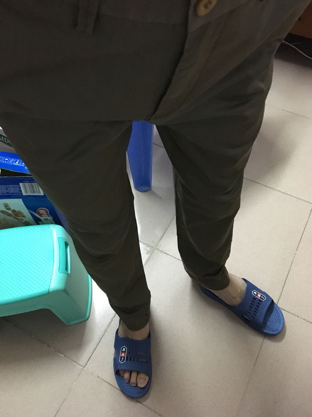 大小刚刚好,夏天穿着很舒服,质量还可以