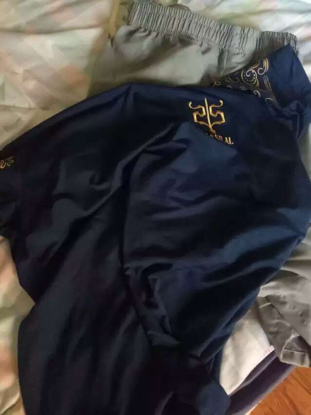 宝贝收到了!拆开一看也有点小小失落,毕竟一分钱一分货哈。。。。