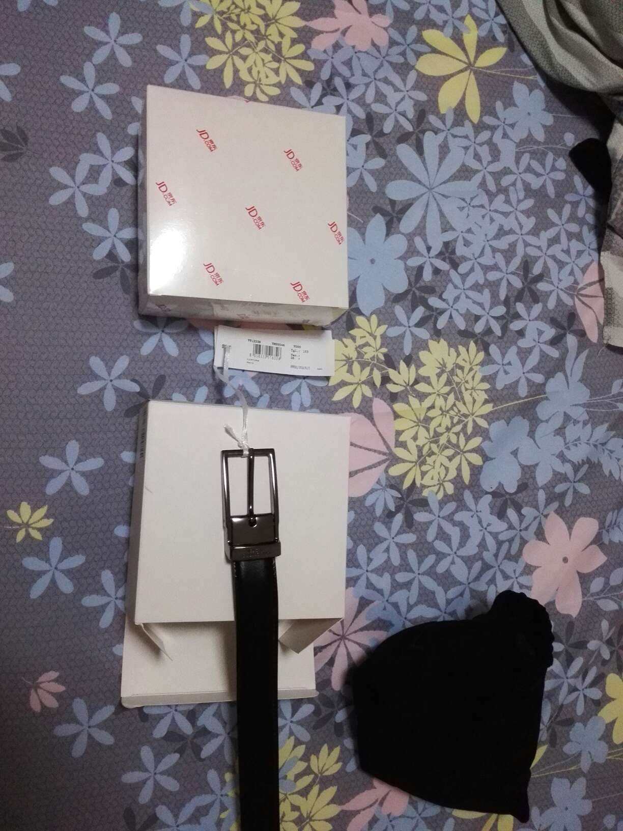 整体来说不错,很好看,就是皮带头略轻。