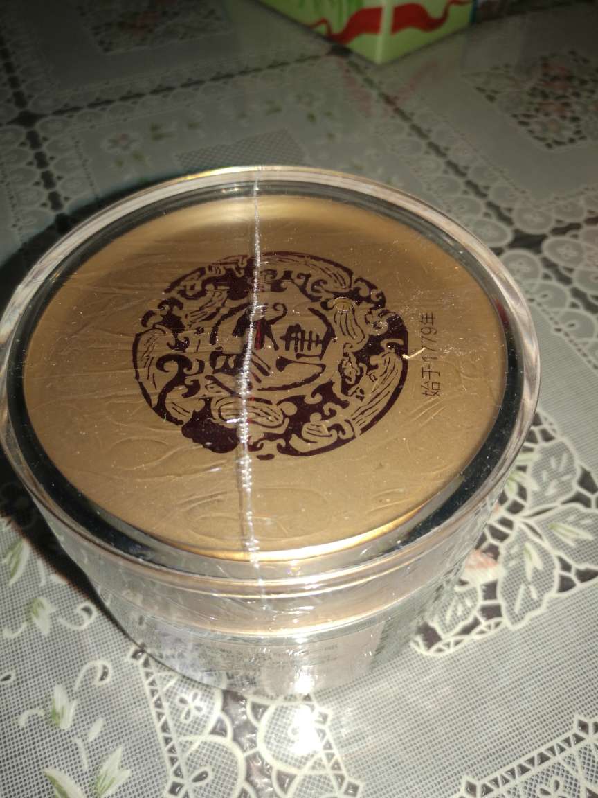 凑单买的这款,从罐头外面看里面的洋参片还可以,没发现有什么问题,等婆婆吃一段时间再来追评,短时期也看不出效果。