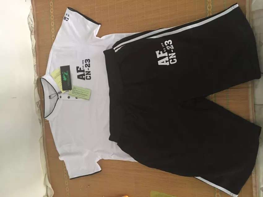 衣服不错,穿上正好。