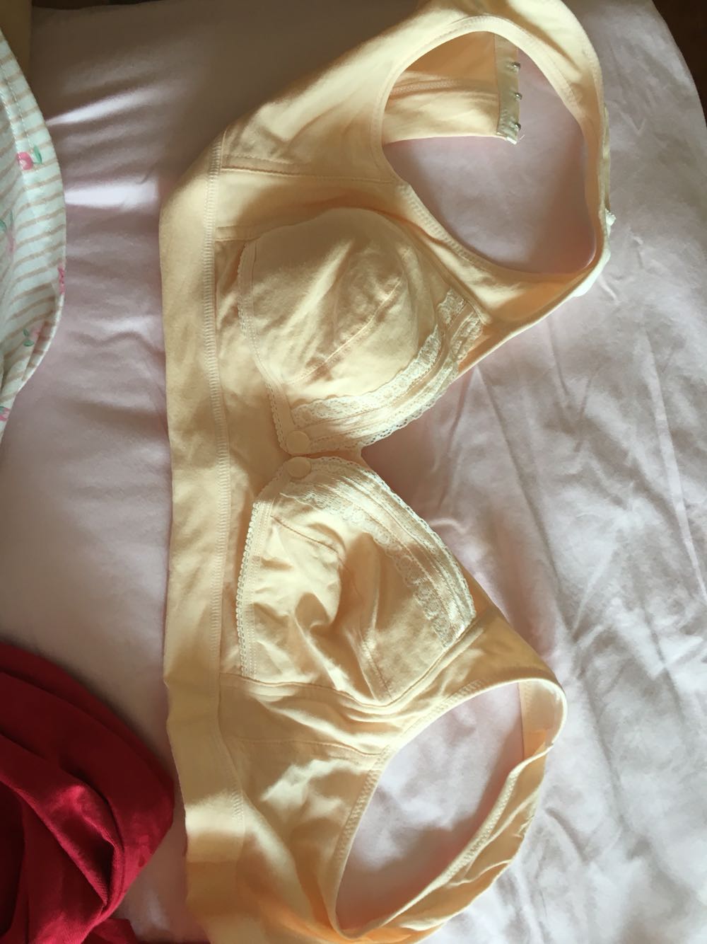 现在囤货中,才洗了,是棉的,摸起很舒服