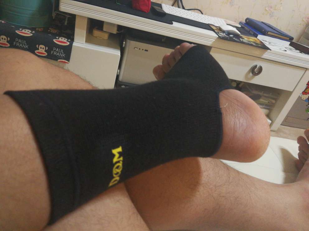 腿部受伤 买的护踝 尺码正好 特别舒服 还得再买一个